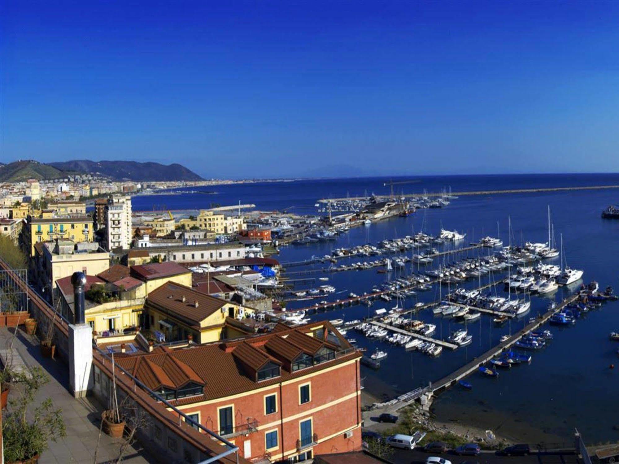 Barone Bed And Breakfast Salerno Exterior foto